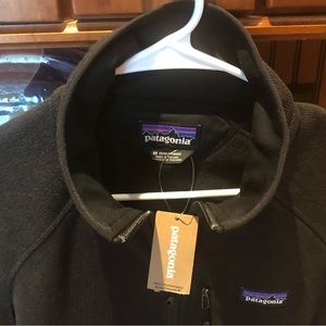 Patagonia "Better Sweater" 1/4 zip. Sharp black with logo. Medium.